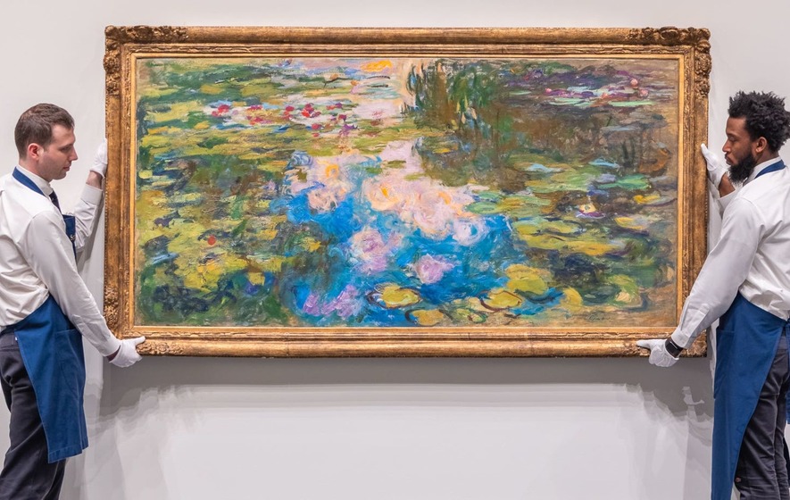 This image has an empty alt attribute; its file name is monet.jpg